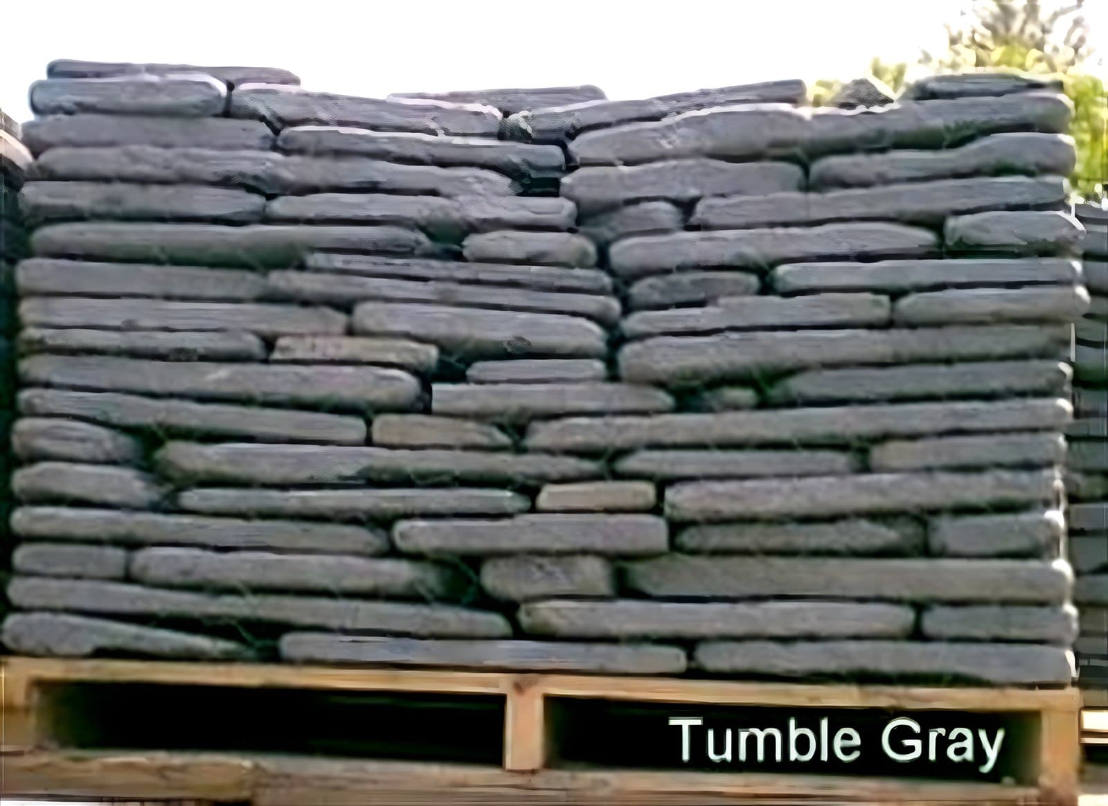 Gray tumbled stone pallet